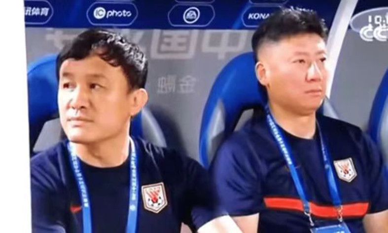 周妍希浴缸洗澡三点尽露无水印